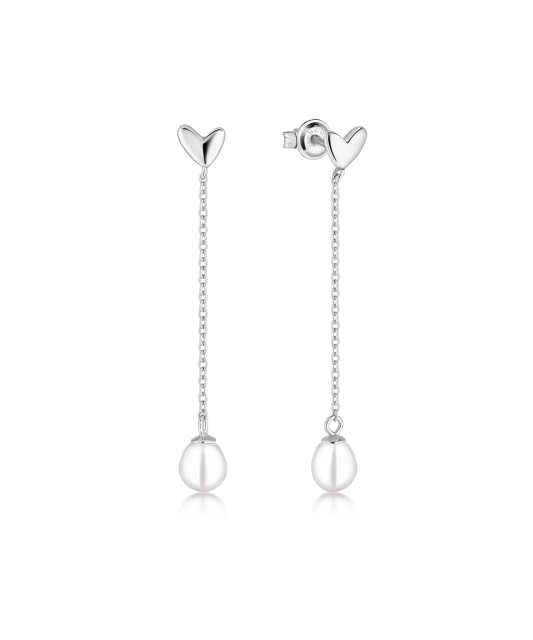 Silver earrings with pearls