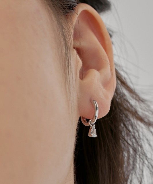 Серьги из серебра с цирконами