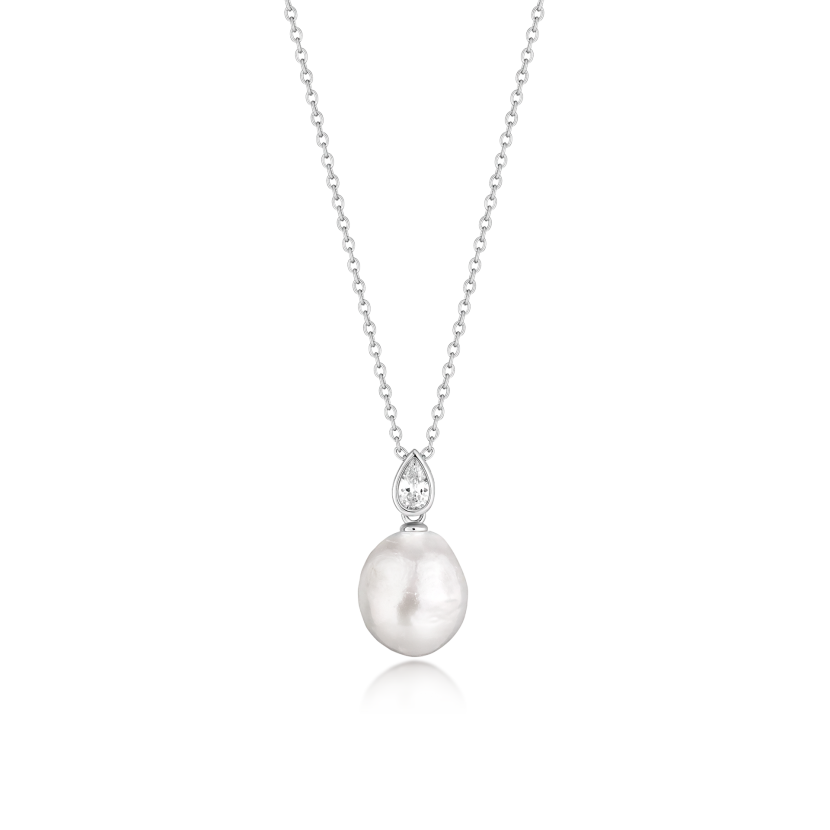 Silver chain with pearl and cubic zirconia