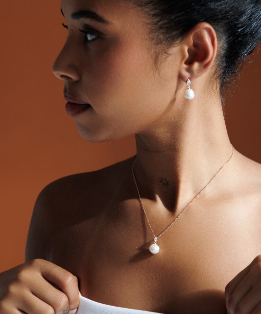 Gold-plated silver chain with pearl and cubic zirconia