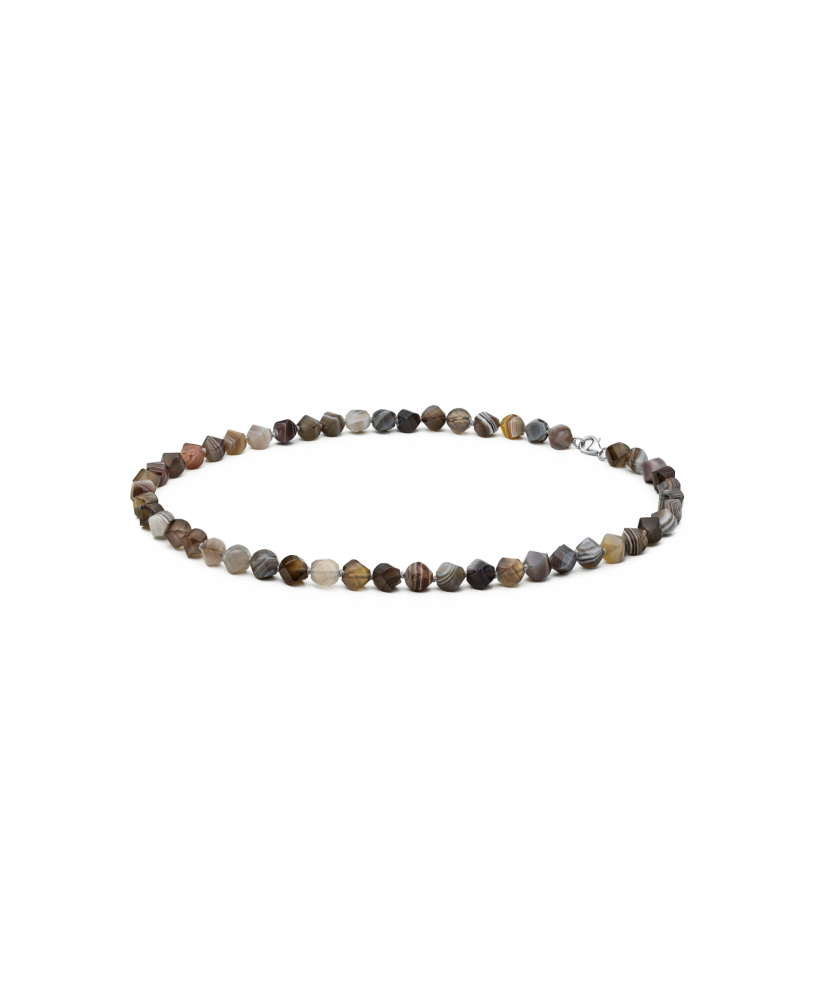 Necklace with agate and silver