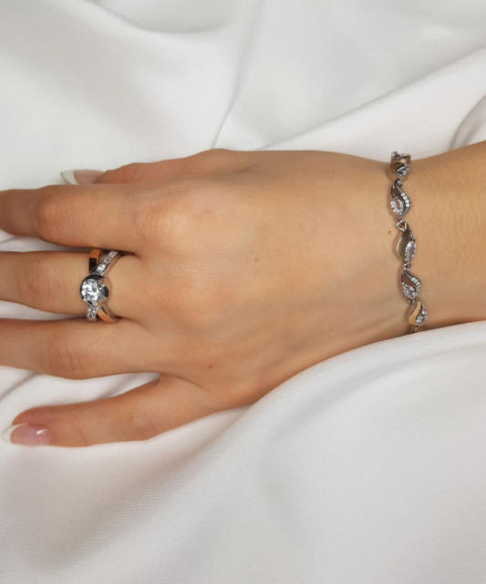 Gold plated sterling Silver bracelet with zircons