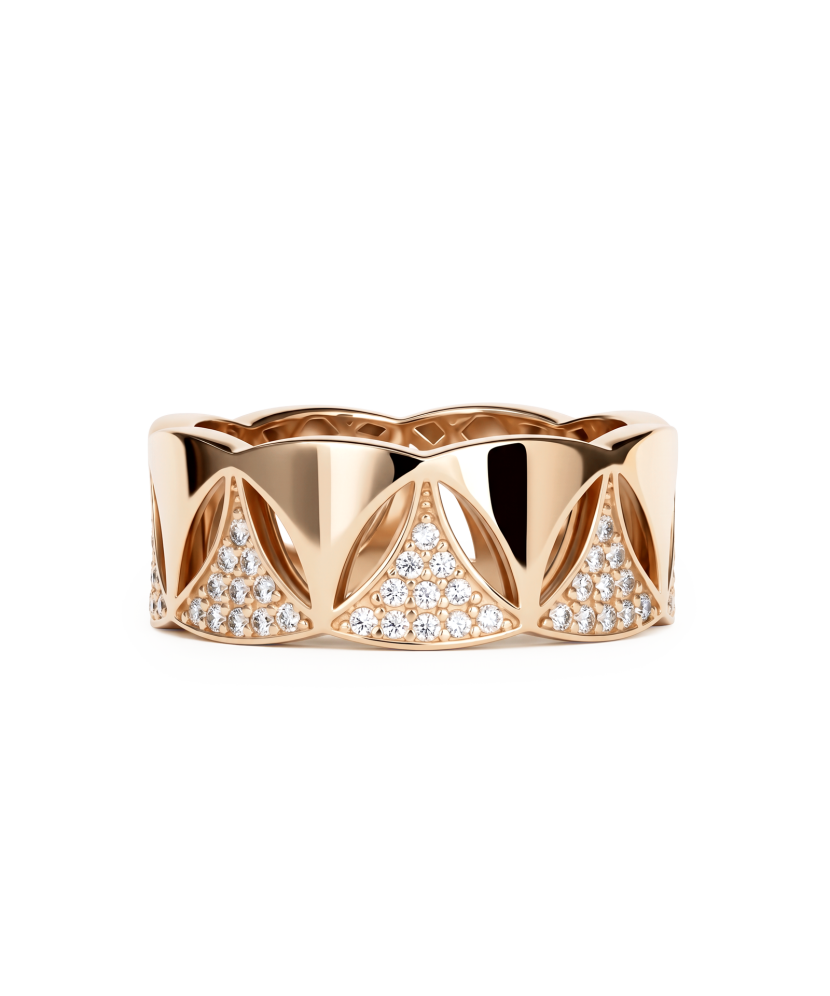 Gold ring with zircons