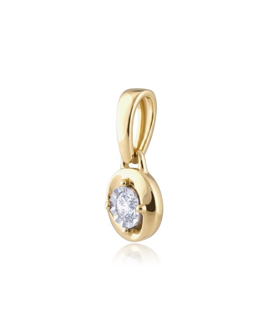 Yellow gold pendant with diamond