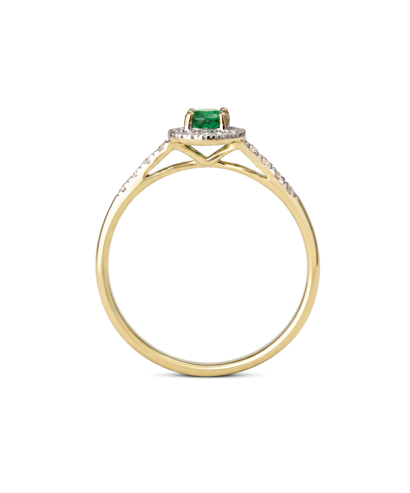 Yellow gold ring with diamonds and emerald