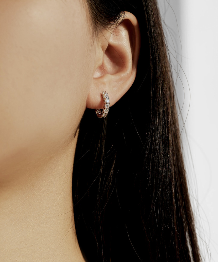 Sterling silver earrings with zircons