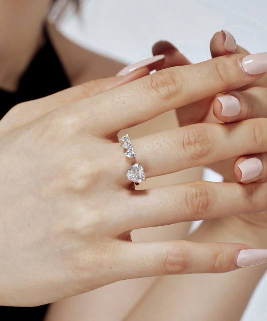 Silver ring with cubic zirconia “Heart”