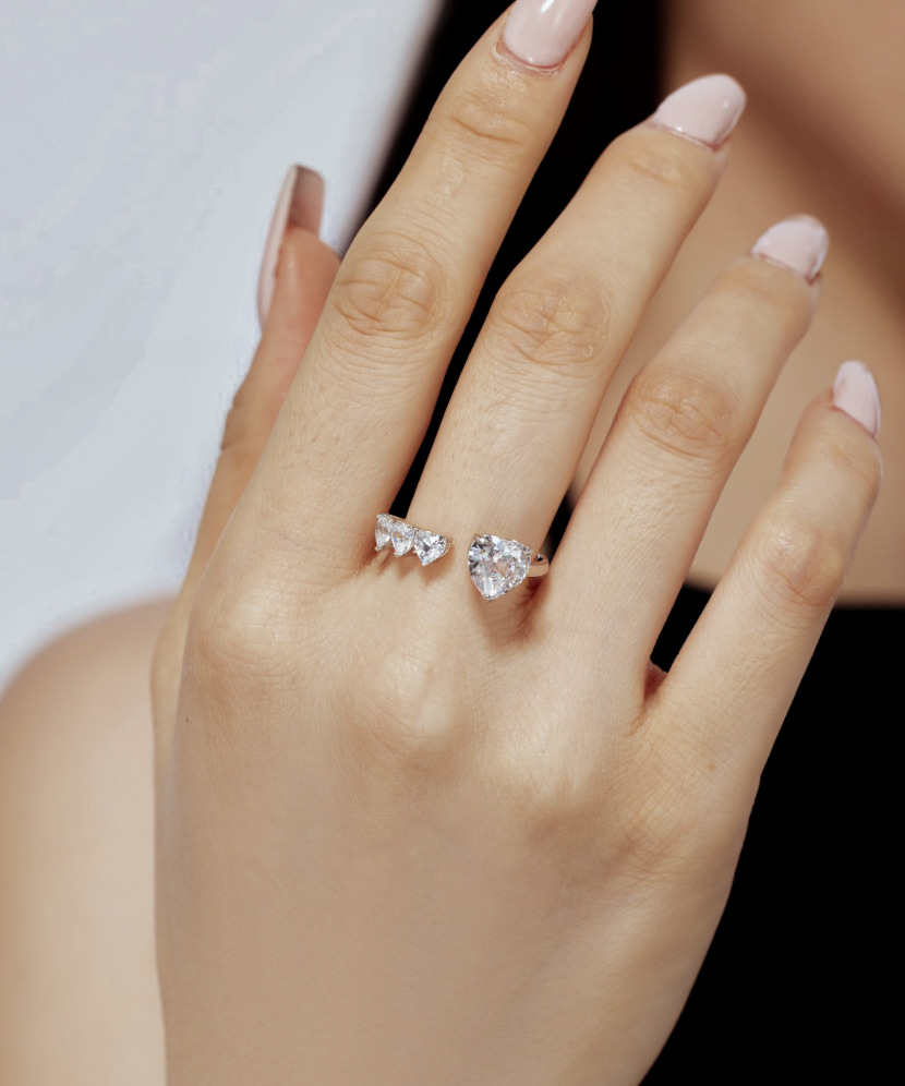 Silver ring with cubic zirconia “Heart”