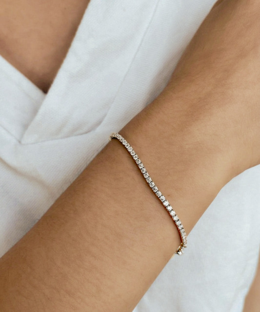 Sterling Silver bracelet with zircons