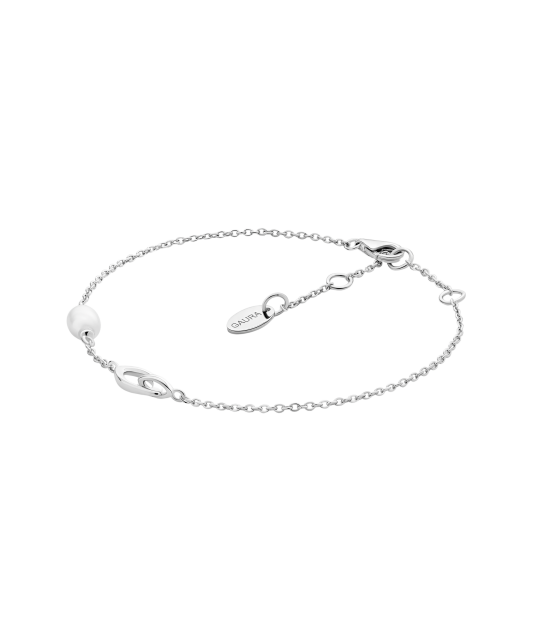 Pearl bracelet with silver