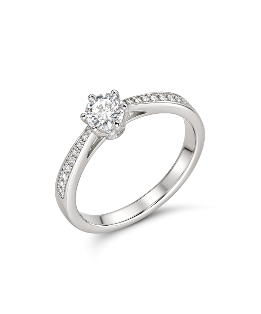 Серебряное кольцо с муассанитами 0.5ct