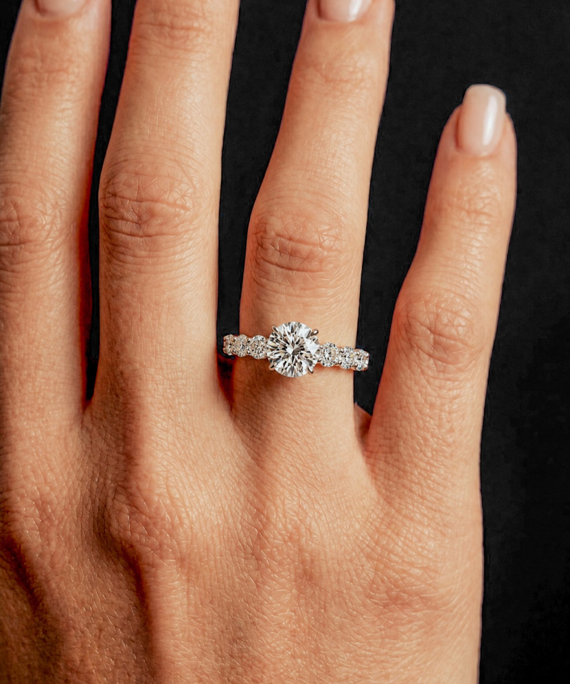 Silver ring with moissanites 4.6ct