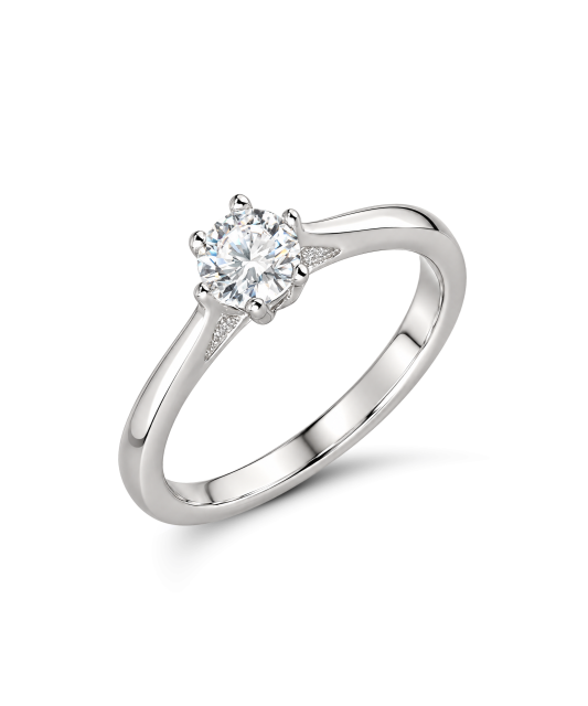 Silver ring with moissanite 0.5ct