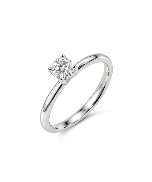 Silver ring with moissanite 1ct