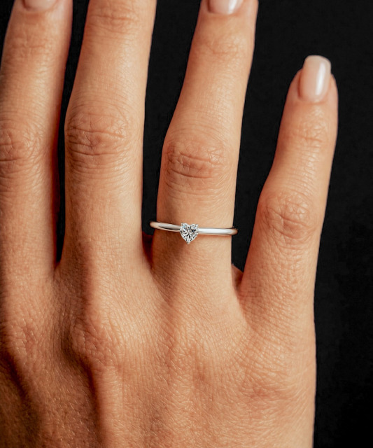 Silver ring with moissanite 0.3ct