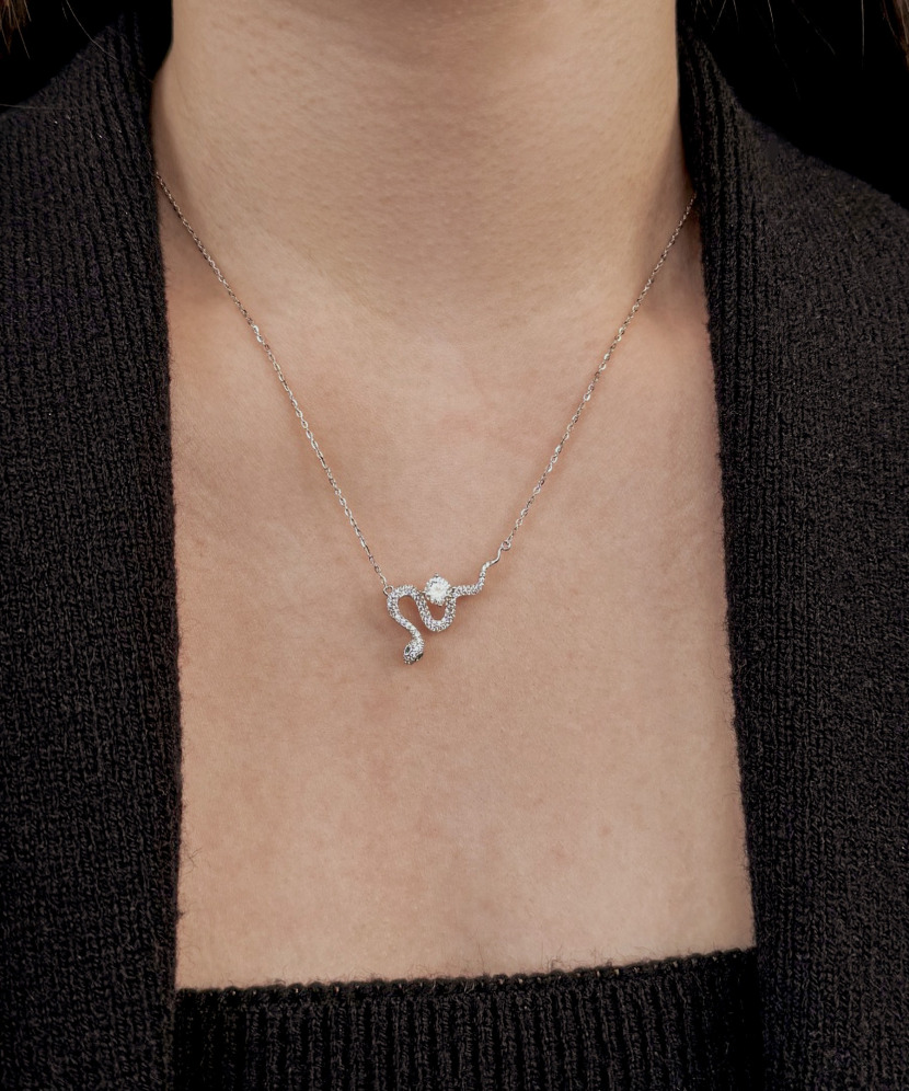 Sterling Silver chain with moissanite pendant 0.5ct