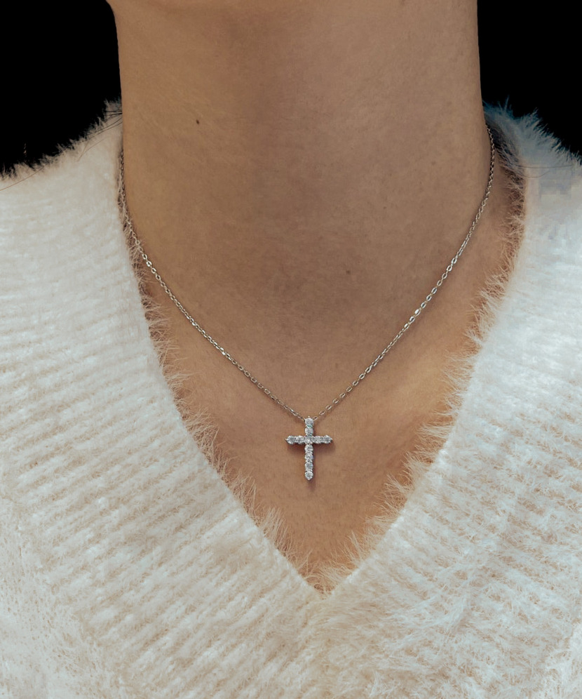 Sterling Silver chain with moissanite pendant 0.44ct