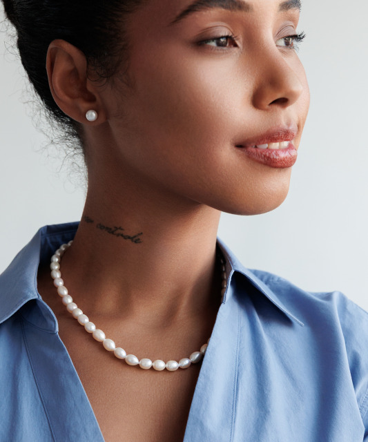 Pearl necklaces with sterling silver