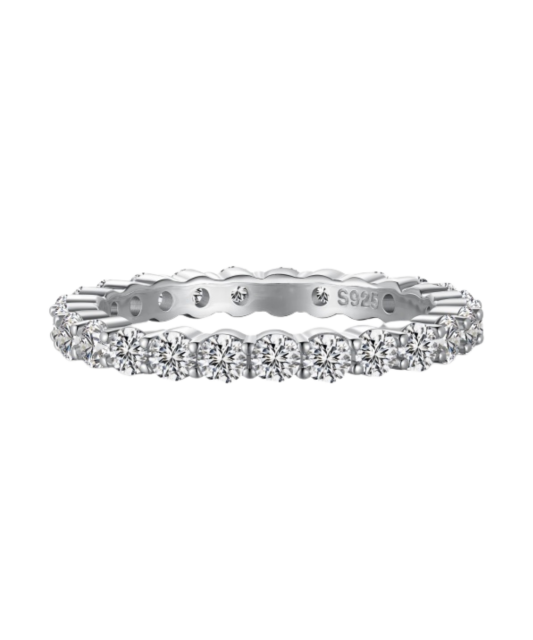 Sterling silver ring with zirconium