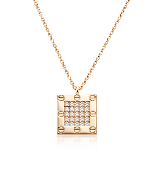 Gold chain with pendant