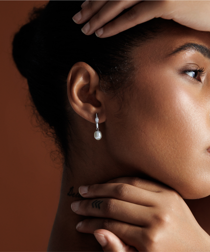 Sterling silver earrings with pearls and zircons