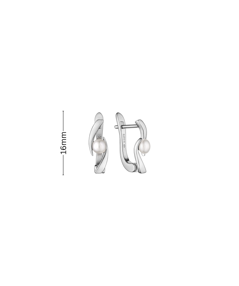Sterling silver earrings with pearls