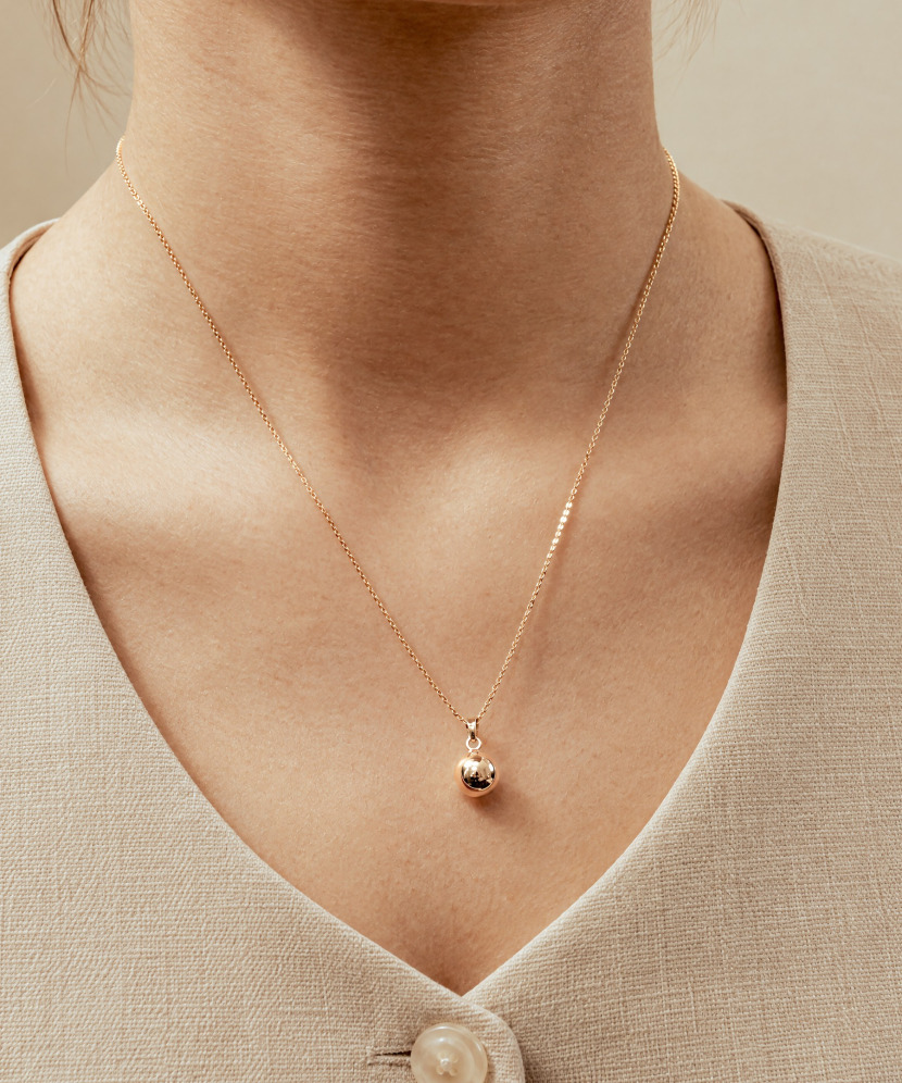 Gold pendant "Bubbles"