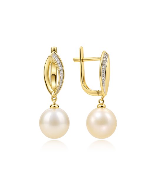Yellow gold earrings with diamonds and pearls