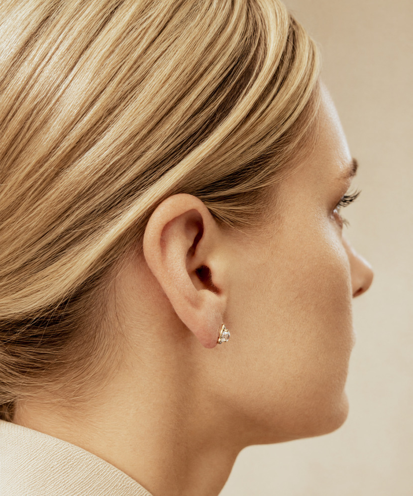 Gold earrings with white topazes and diamonds