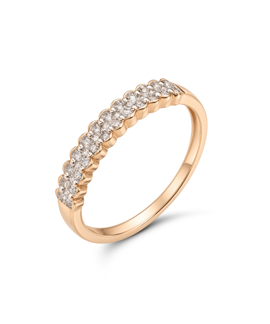 Gold ring with diamonds