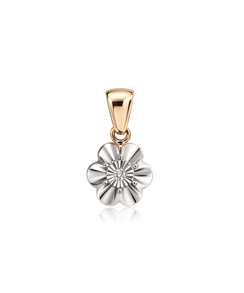 Gold pendant with diamond