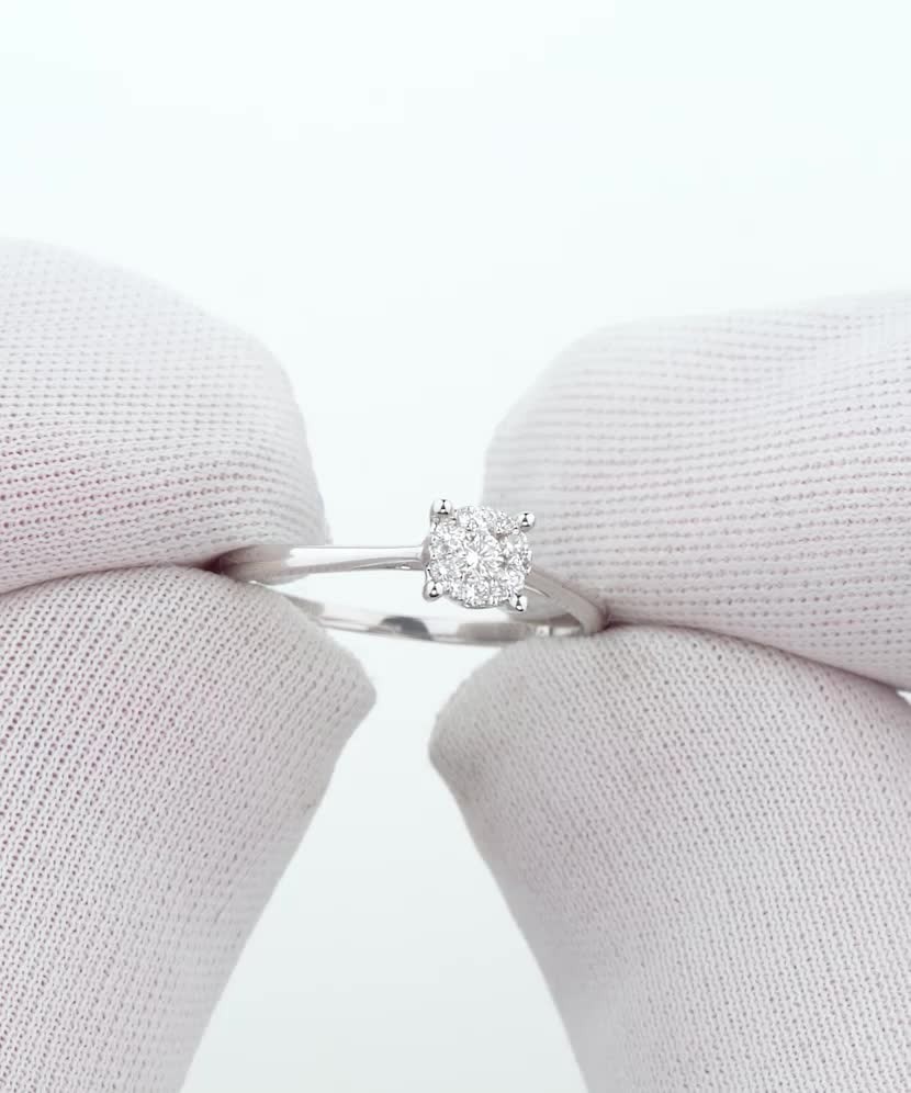 Кольцо из белого золота с бриллиантами