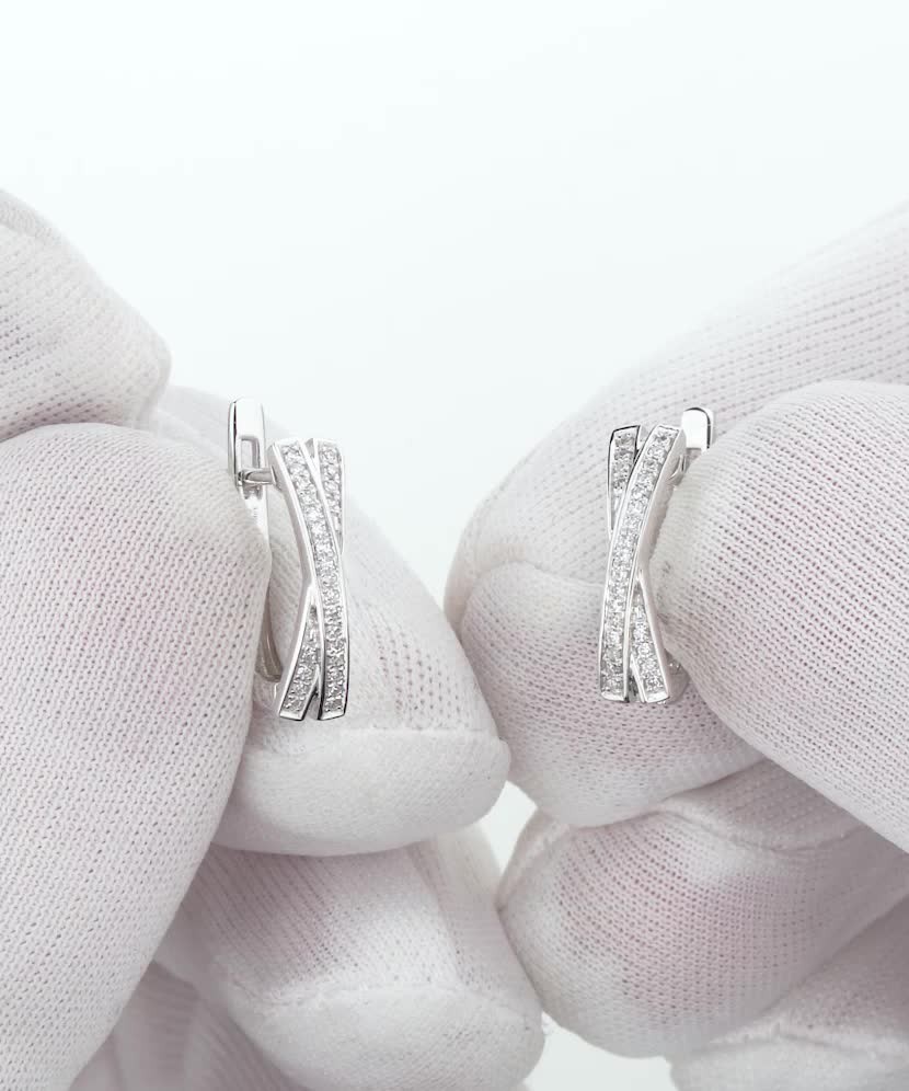 Серьги из белого золота с бриллиантами Серьги из белого золота с бриллиантами