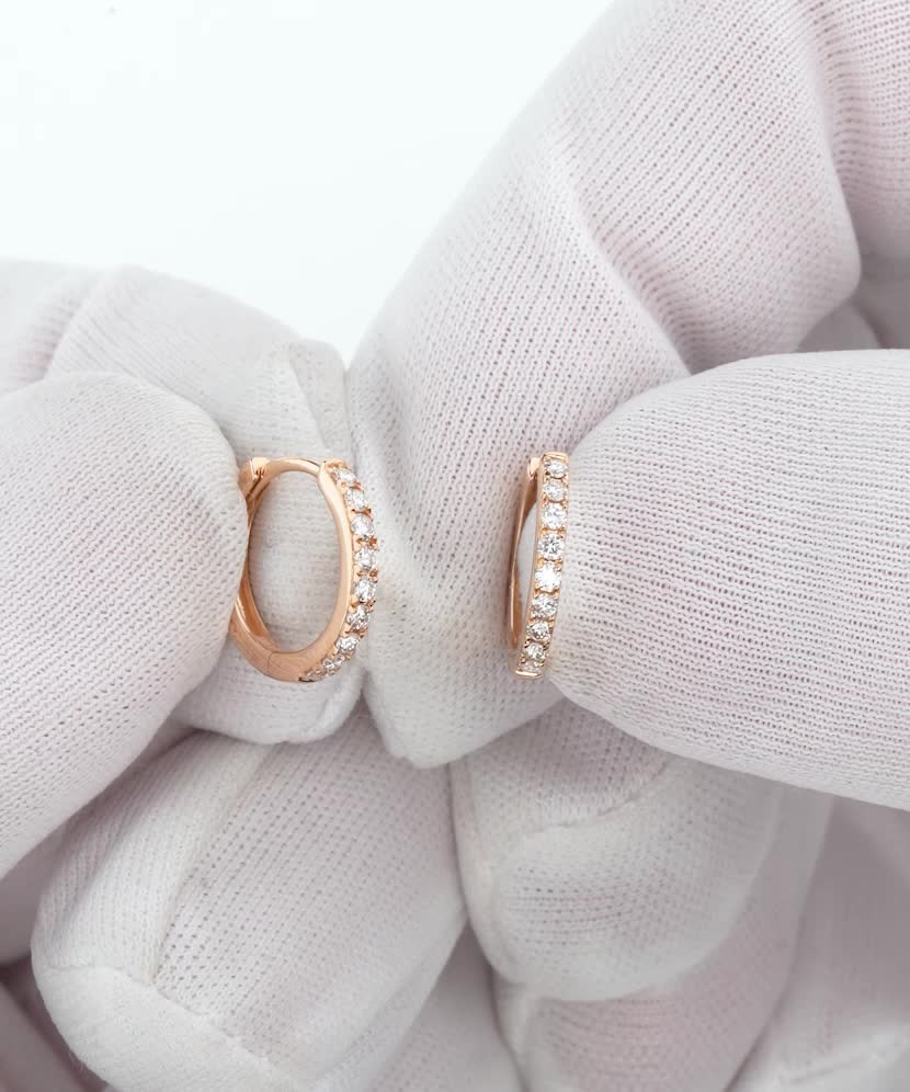 Золотые серьги с алмазами