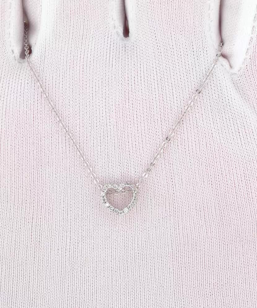 Цепочка из белого золота с бриллиантовой подвеской "Сердечко"