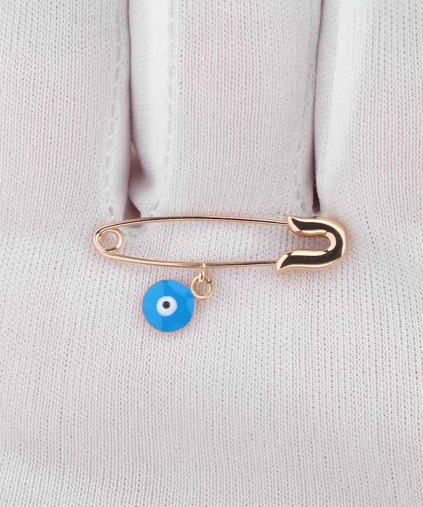 Золотая брошь с эмалью Золотая брошь с эмалью