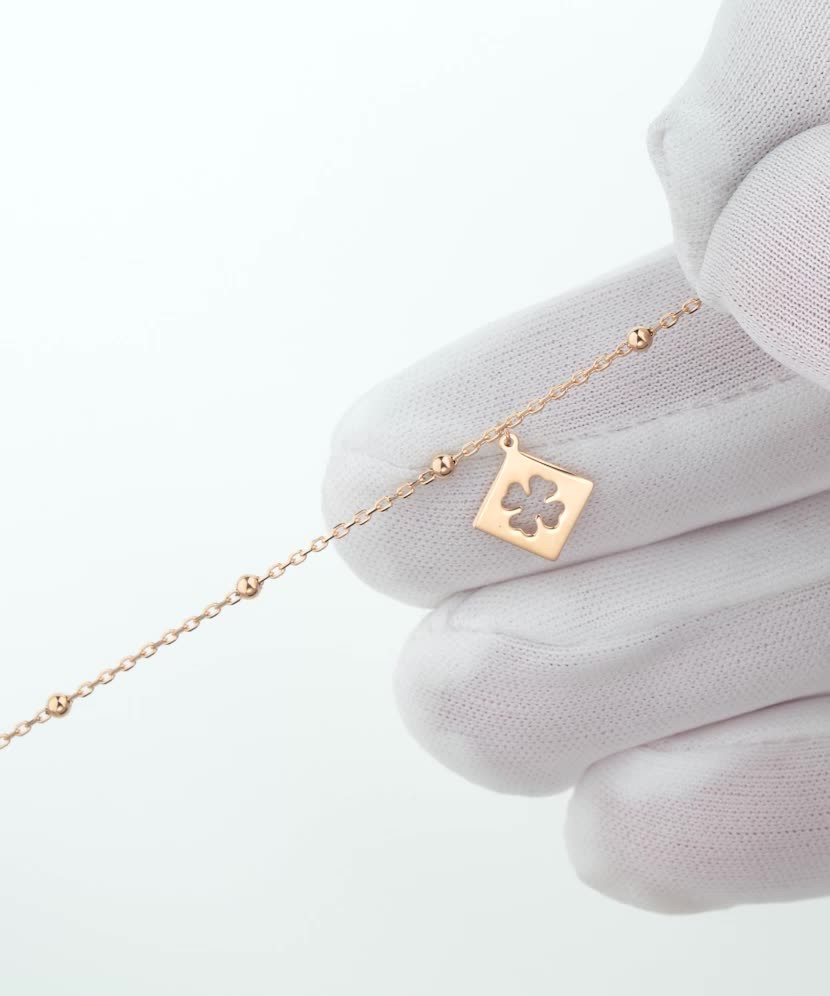 Золотая цепочка на ногу с подвесками