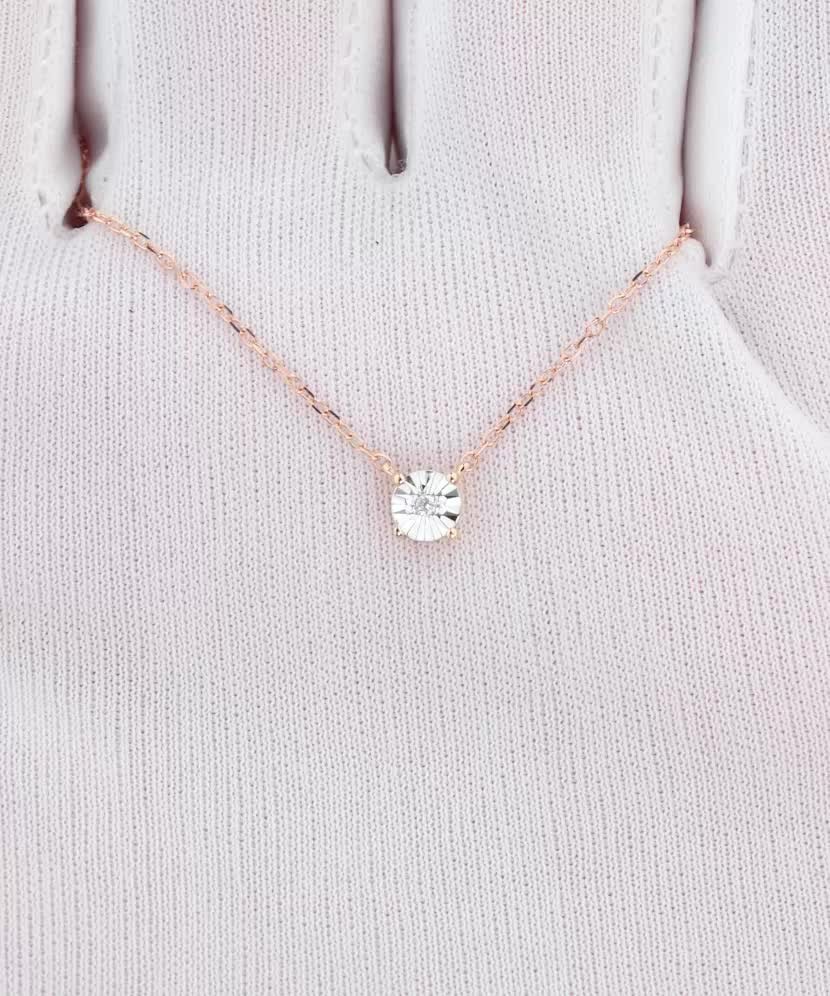 Auksinė Grandinėlė Su briliantiniu Pakabuku Auksinė Grandinėlė Su briliantiniu Pakabuku