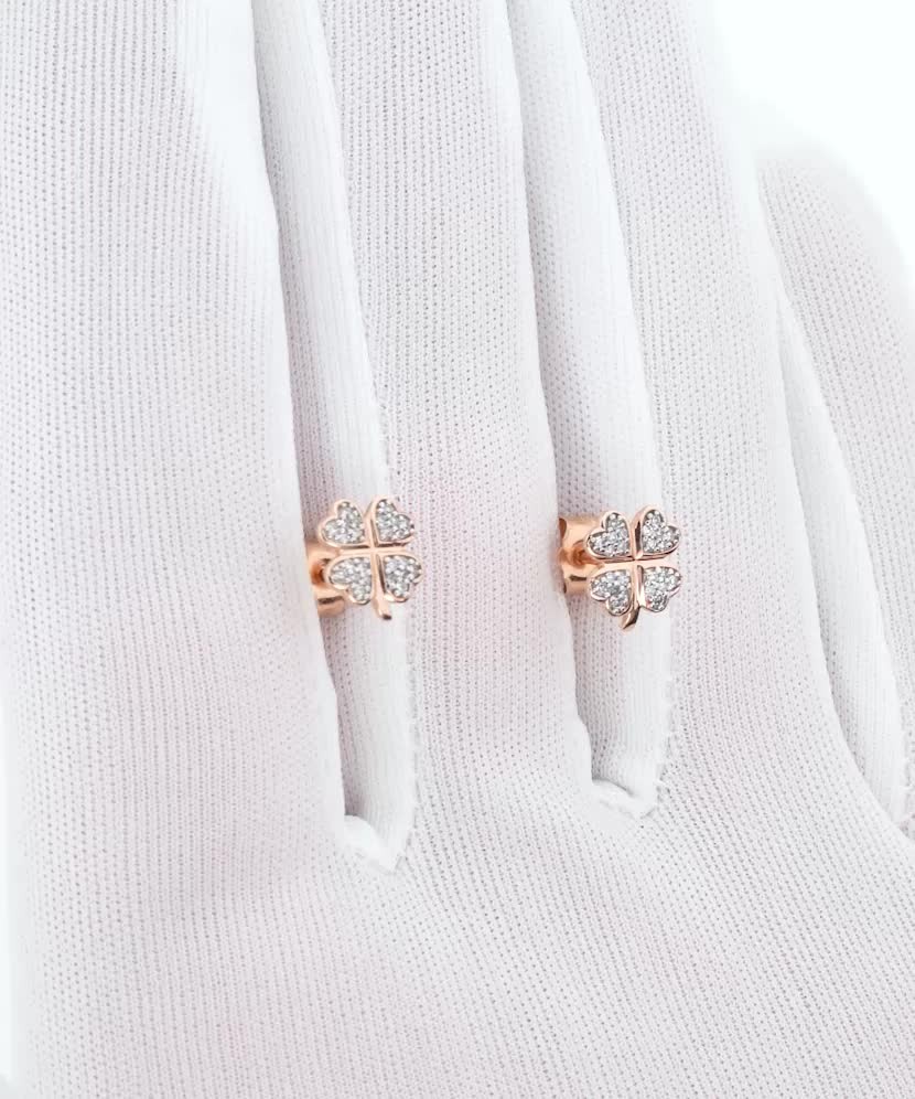 Золотые серьги с алмазами Золотые серьги с алмазами