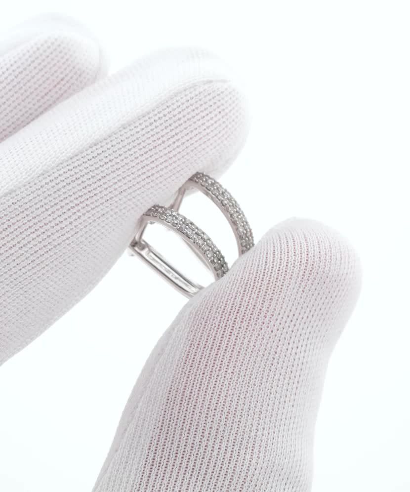 Серьги из белого золота с бриллиантами Серьги из белого золота с бриллиантами