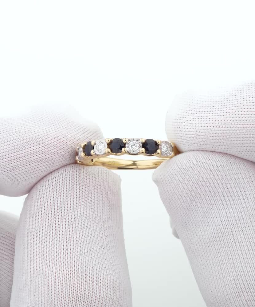 Кольцо из желтого золота с бриллиантами и сапфирами Кольцо из желтого золота с бриллиантами и сапфирами