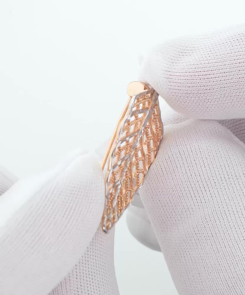 Gold brooch "leaf" Gold brooch "leaf"