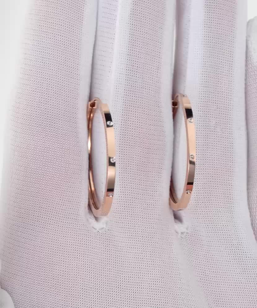 Gold hoop earrings 30mm Gold hoop earrings 30mm