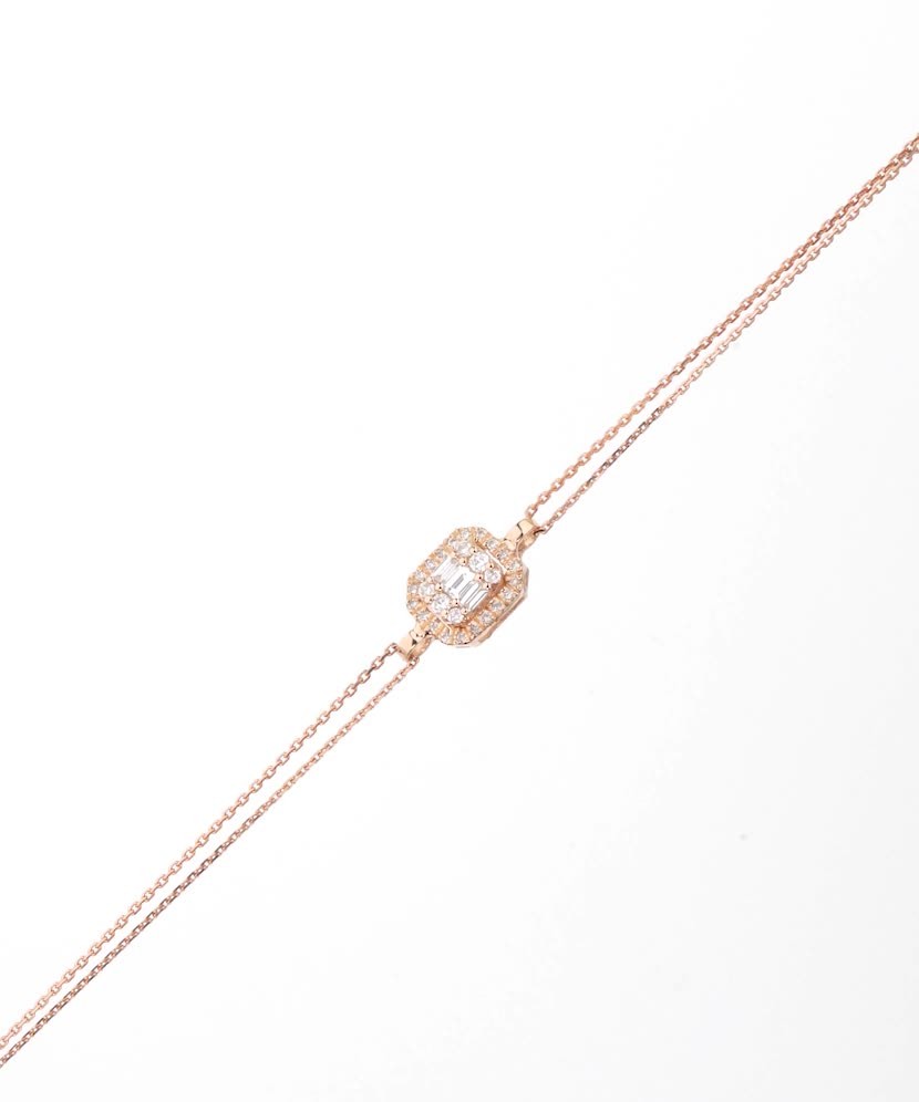 Gold bracelet with diamonds