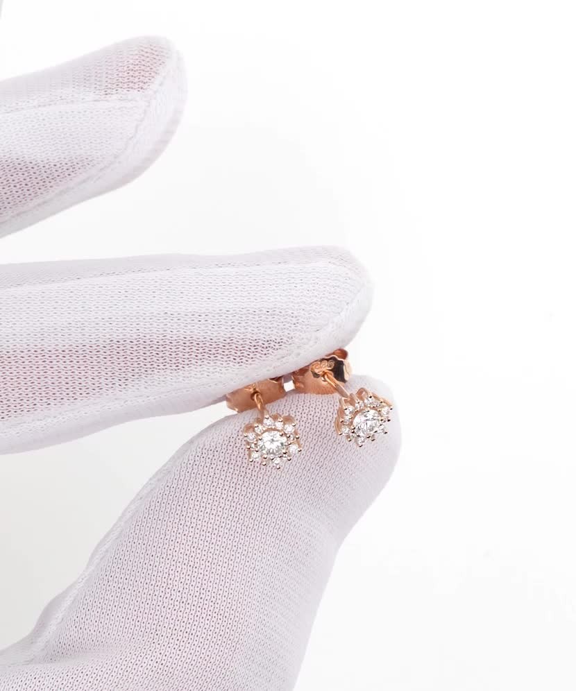 Золотые серьги с алмазами Золотые серьги с алмазами