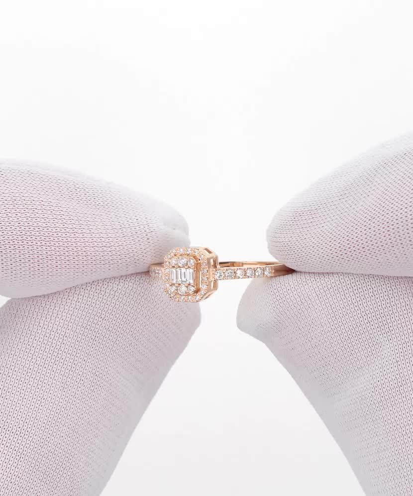 Золотое кольцо с алмазами Золотое кольцо с алмазами