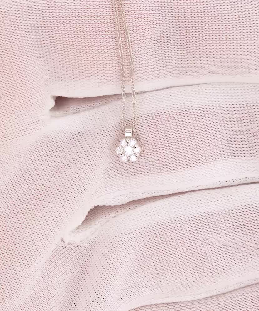 Золотая цепочка с бриллиантовым подвеской