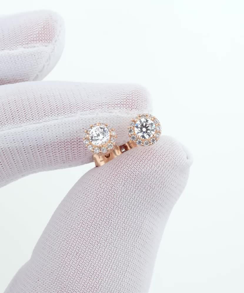 Gold earrings with zircons