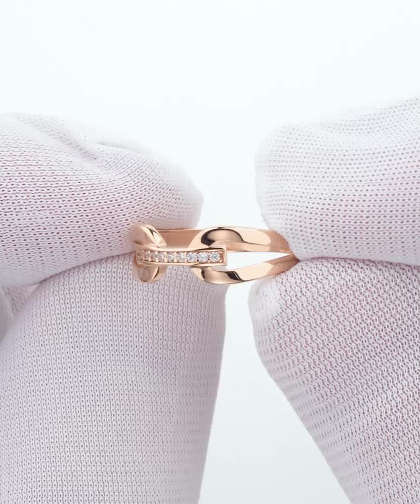 Золотое кольцо с цирконами