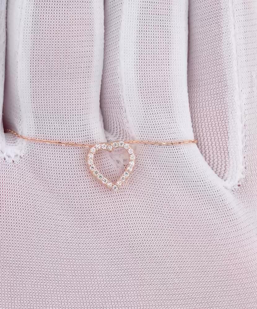 Золотая цепочка с подвеской из циркона "Сердце" Золотая цепочка с подвеской из циркона "Сердце"